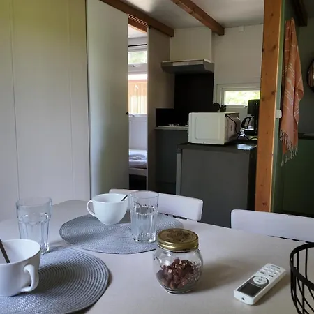 Camping Les Lacs D'Armagnac Bretagne-d'Armagnac Exterior photo
